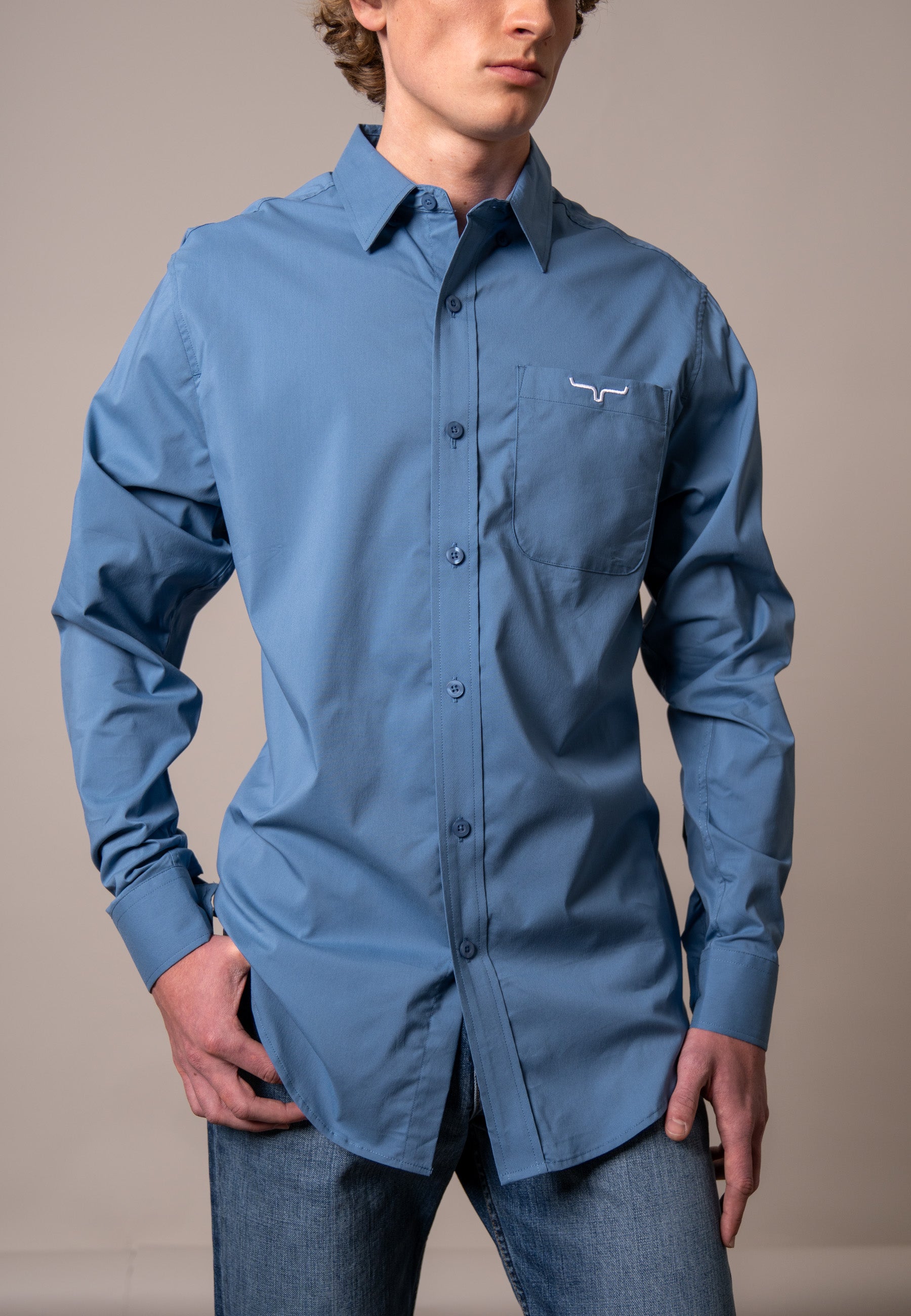 #color_carbon blue